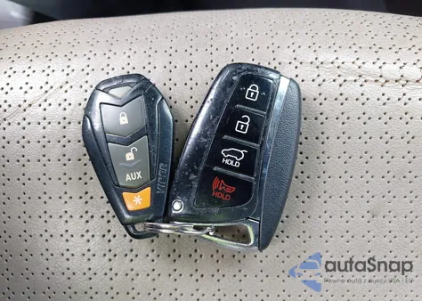 2016 Hyundai Santa Fe Sport 2.4L from USA, damaged, VIN 5XYZUDLB0GG327518